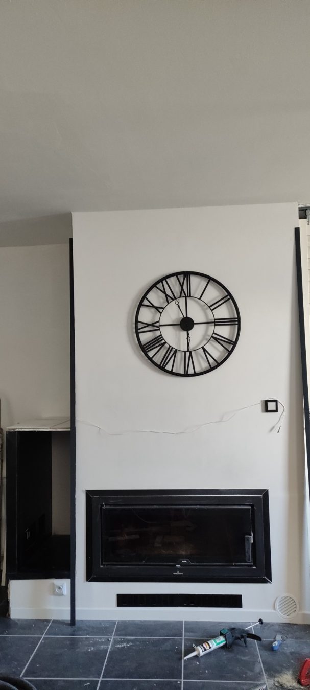 cheminée initiale blanche